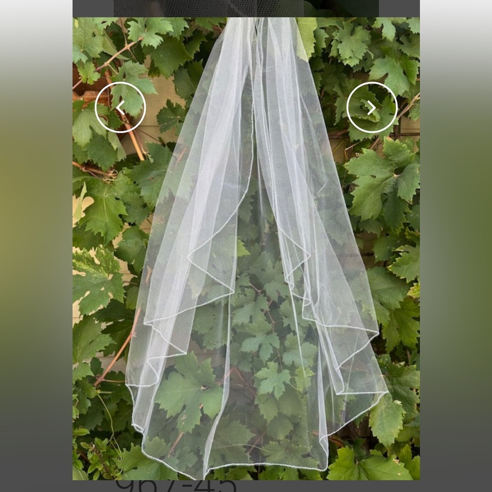 Elegant White Bridal Veil